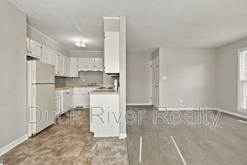 203 Hunter Dr #A - Photo 5 of 22