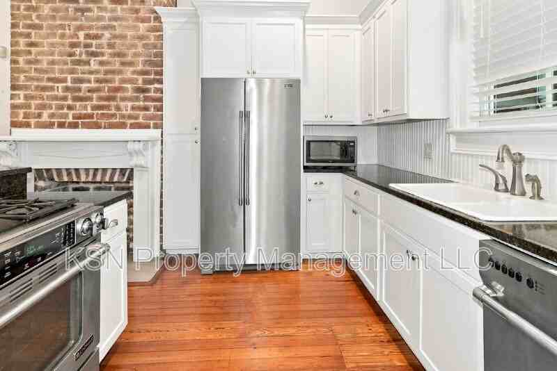 216 W Park Ave #B - Photo 6 of 15