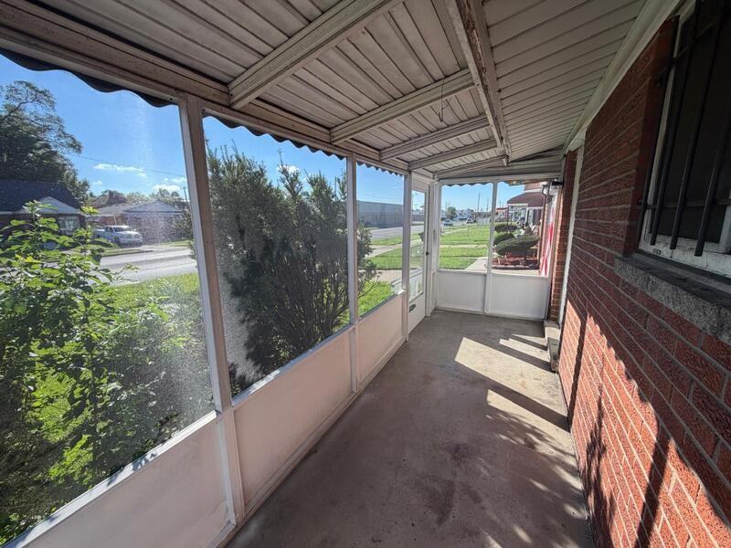 8095 Wyoming St - Photo 2 of 12