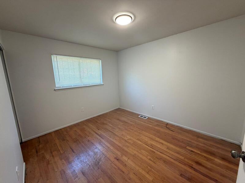 8095 Wyoming St - Photo 6 of 12