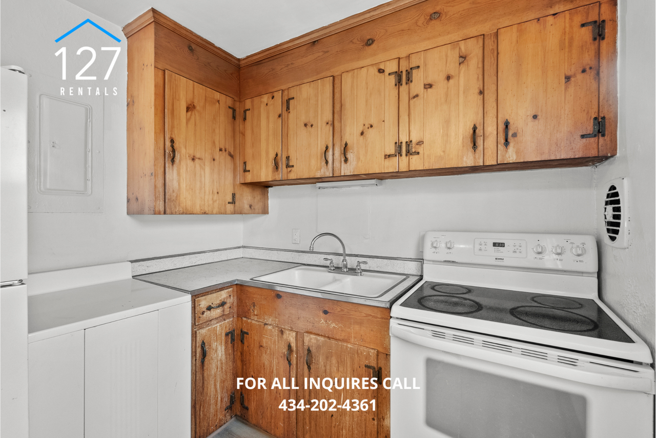 1211 Fenwick Dr #B1 - Photo 3 of 23