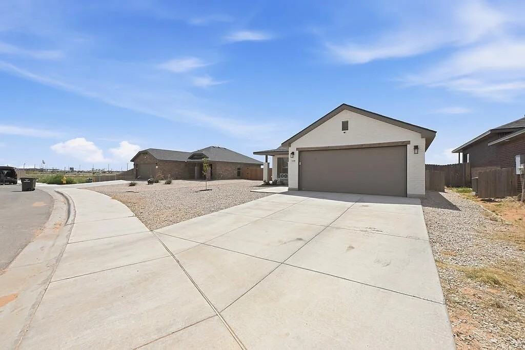 7119 Desert Spire - Photo 3 of 26