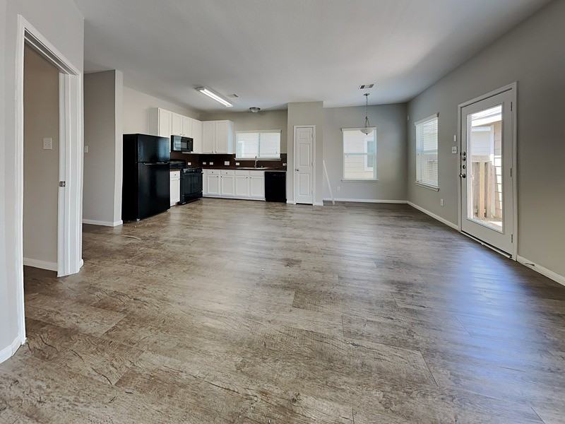 4065 Mossy Place Ln - Photo 3 of 19