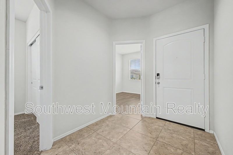 11553 E Sunflower Ln - Photo 6 of 50