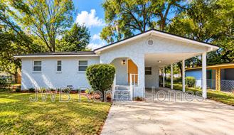 7114 Bloxham Ave - Photo 1 of 1