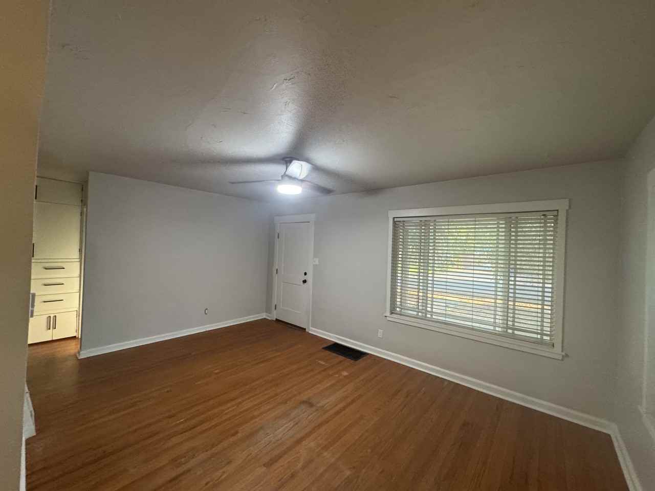 1174 E Elgin Ave #NA - Photo 2 of 16