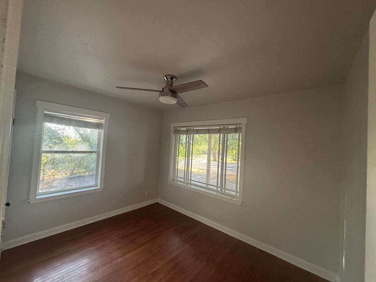 1174 E Elgin Ave #NA - Photo 4 of 16