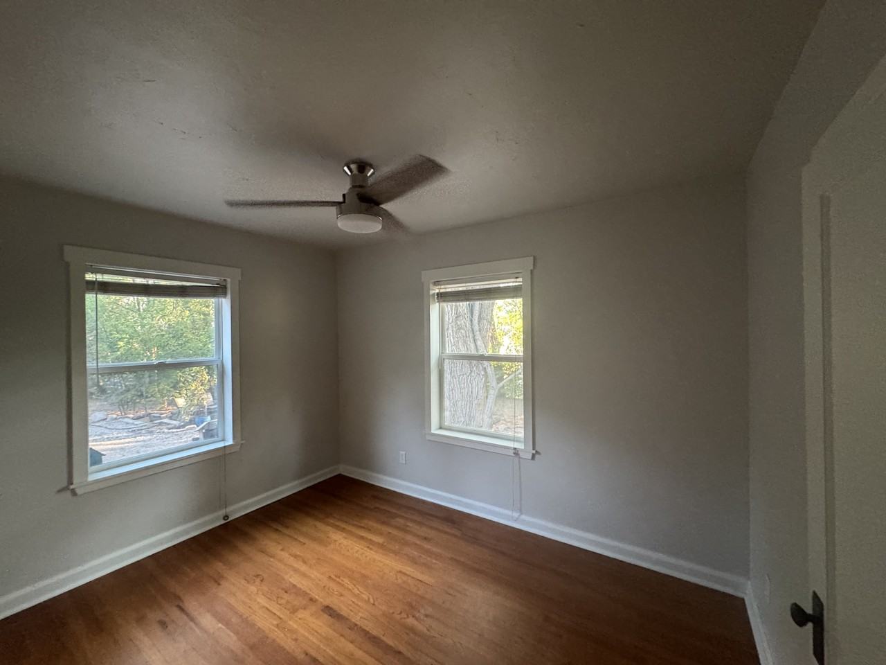 1174 E Elgin Ave #NA - Photo 6 of 16