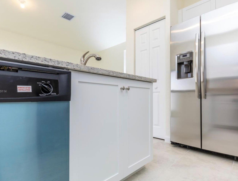 W 33rd Way - Photo 4 of 18