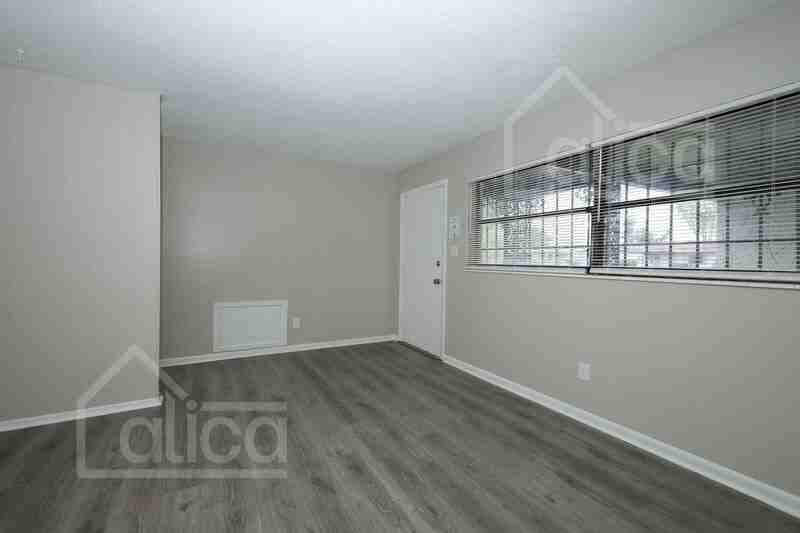 4258 Clarinda St - Photo 5 of 31