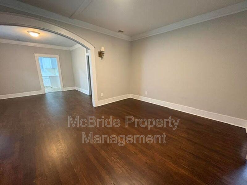 1837 Fenwick St - Photo 3 of 11