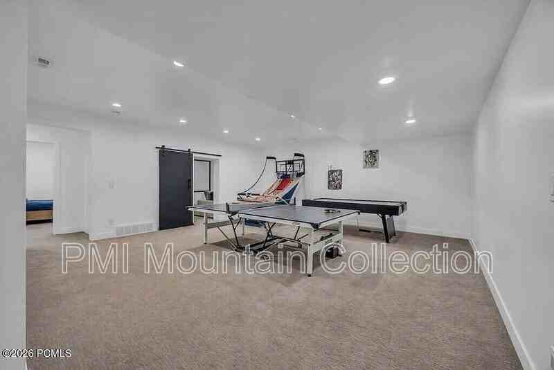 846 Es - Photo 6 of 50