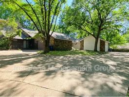 featured image of 2516 E 74th Pl