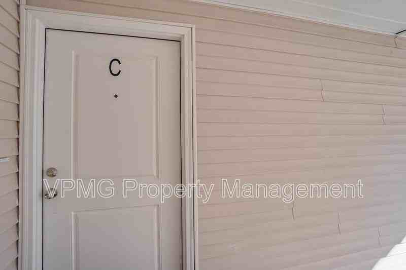 4420 Gibbons St #C - Photo 3 of 20