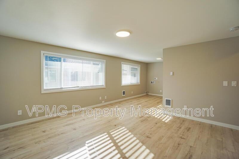 4420 Gibbons St #C - Photo 6 of 20