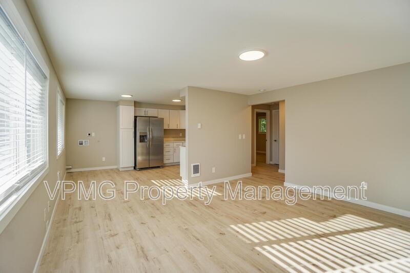 4420 Gibbons St #C - Photo 7 of 20