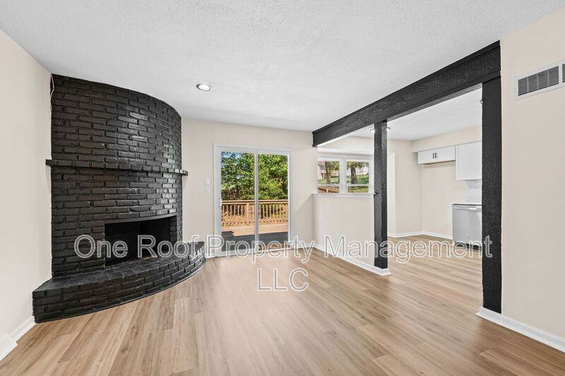 14710 Nw 67th St - Photo 5 of 48