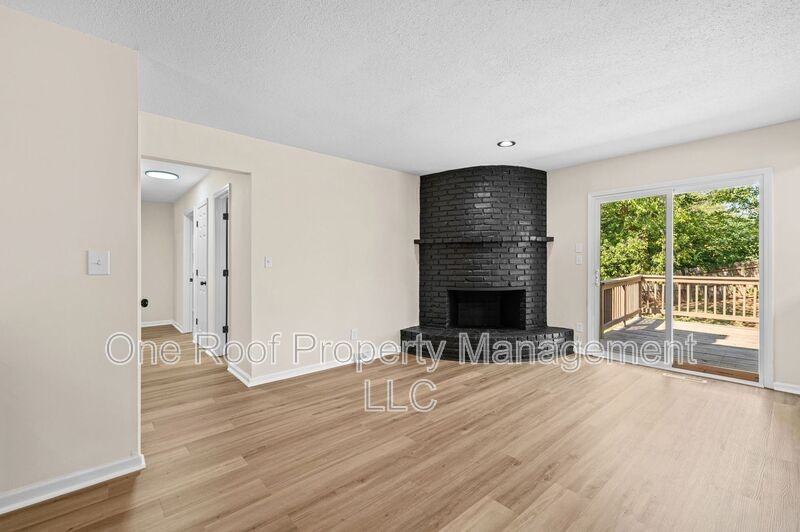 14710 Nw 67th St - Photo 6 of 48