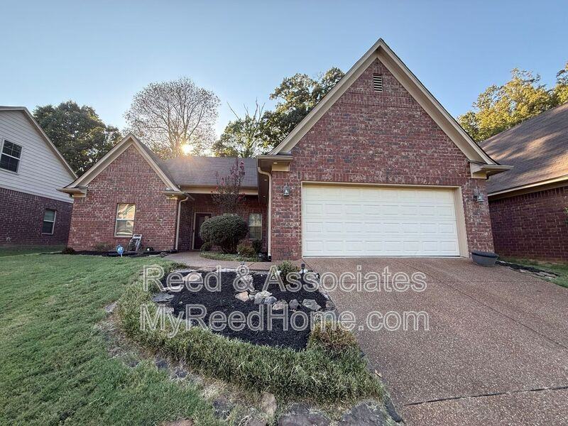 1715 Bellevue Grove Cv