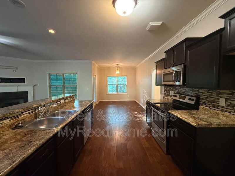 1715 Bellevue Grove Cv - Photo 6 of 14