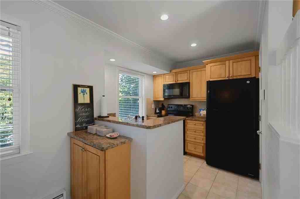 364 Bellevue Ave ##D6 - Photo 7 of 26