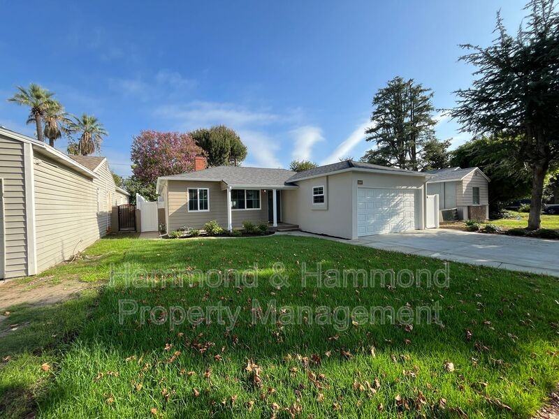 13607 Huston St - Photo 2 of 33