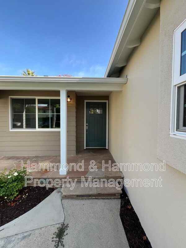 13607 Huston St - Photo 4 of 33