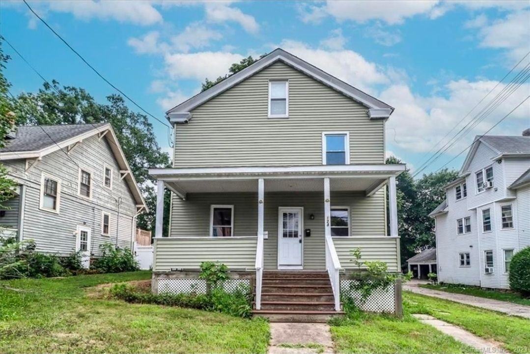 122 Woodland St ##2 - Photo 3 of 3