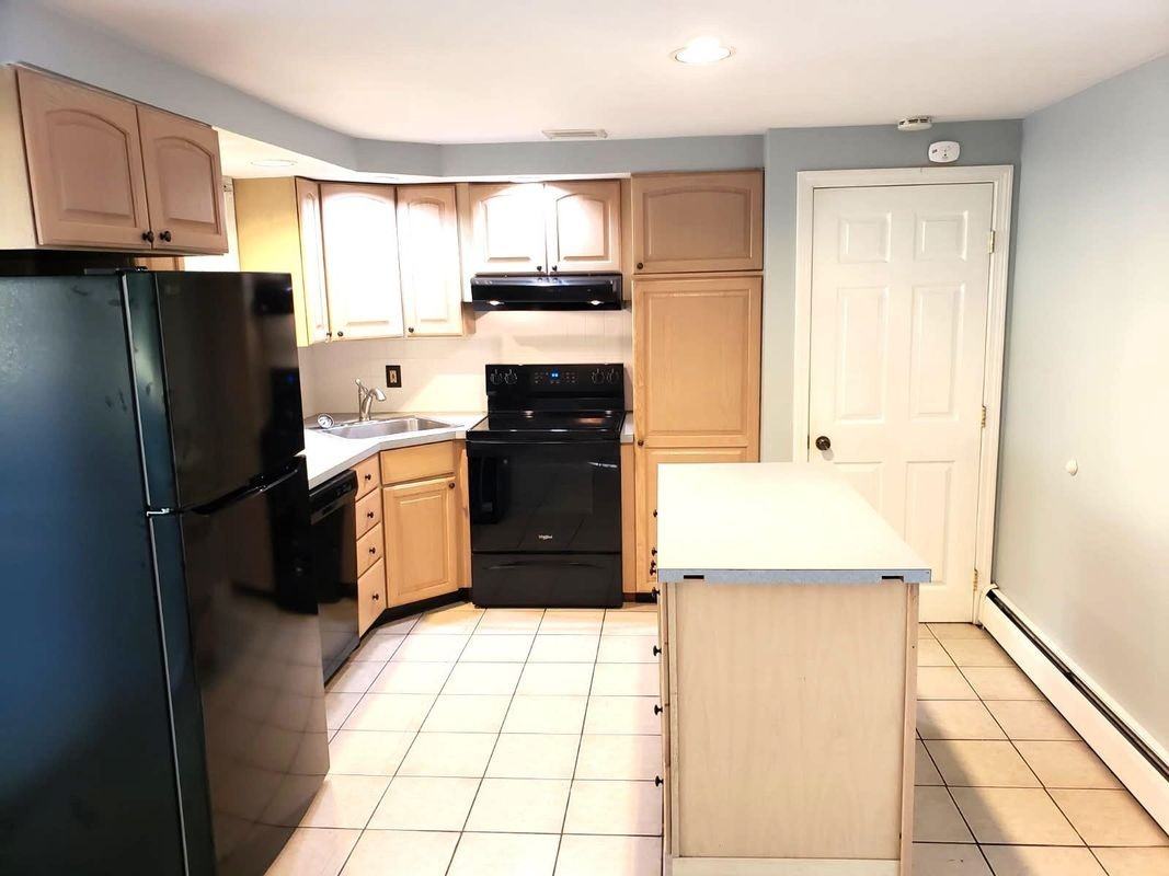 2 Alford Ln - Photo 3 of 50
