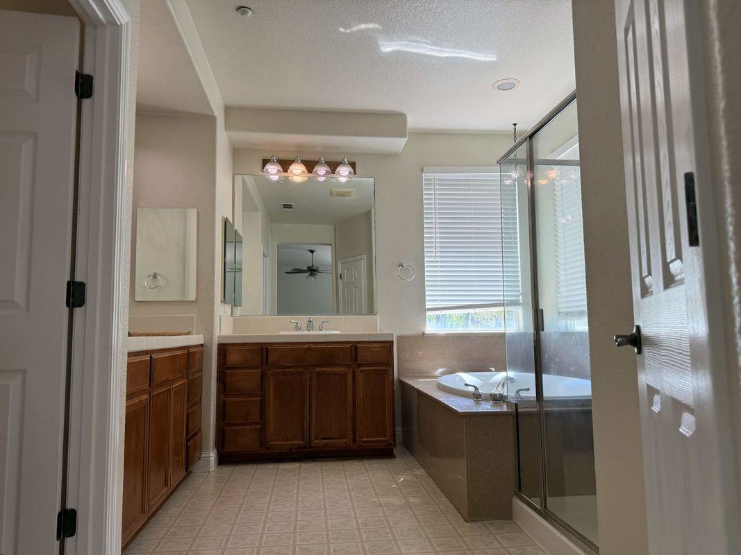 1760 Anastasia Dr - Photo 5 of 12