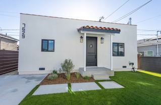 7629 S Denker Ave - Photo 1 of 1