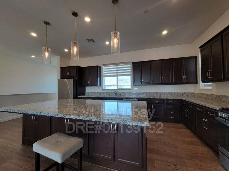 2466 Shore Vis - Photo 5 of 16