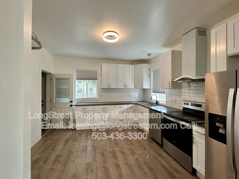 3520 Se 7th Ave - Photo 5 of 31