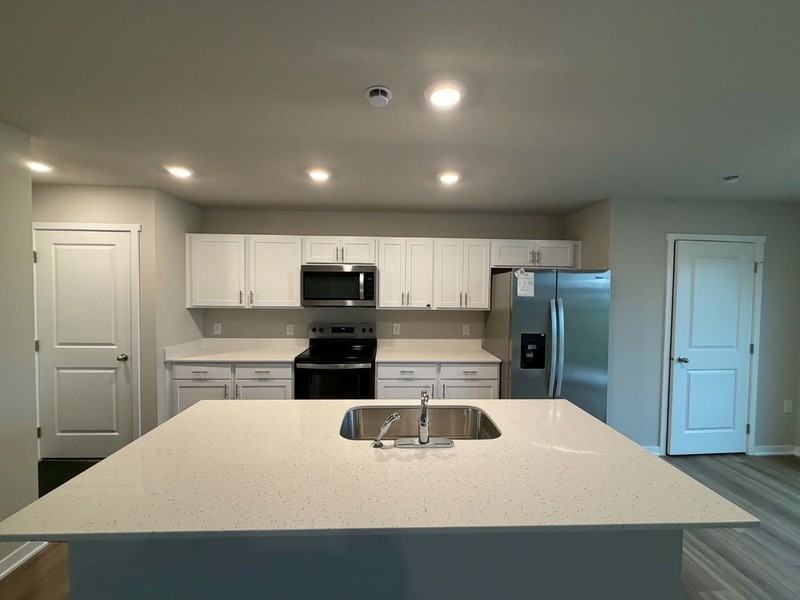 1405 Ne 59th Ln - Photo 4 of 20