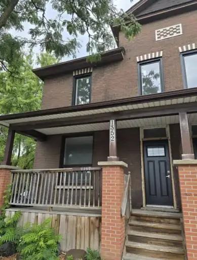 1354 Queen St E - Photo 2 of 7