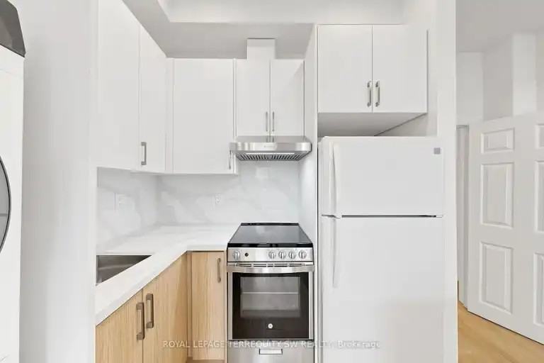 115 Madison Ave #1 - Photo 6 of 12