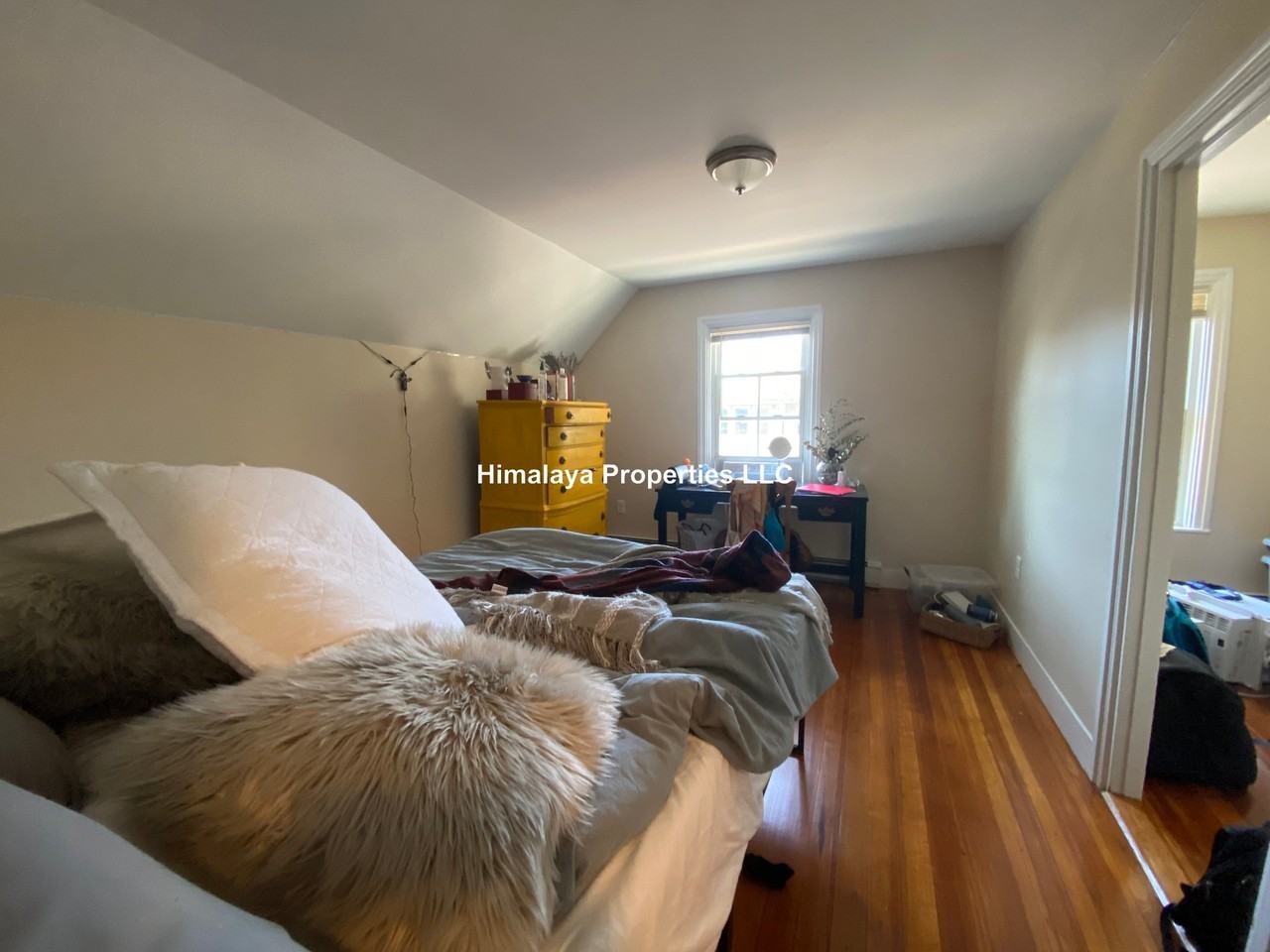 86 Conwell Ave. #1 - Photo 5 of 10