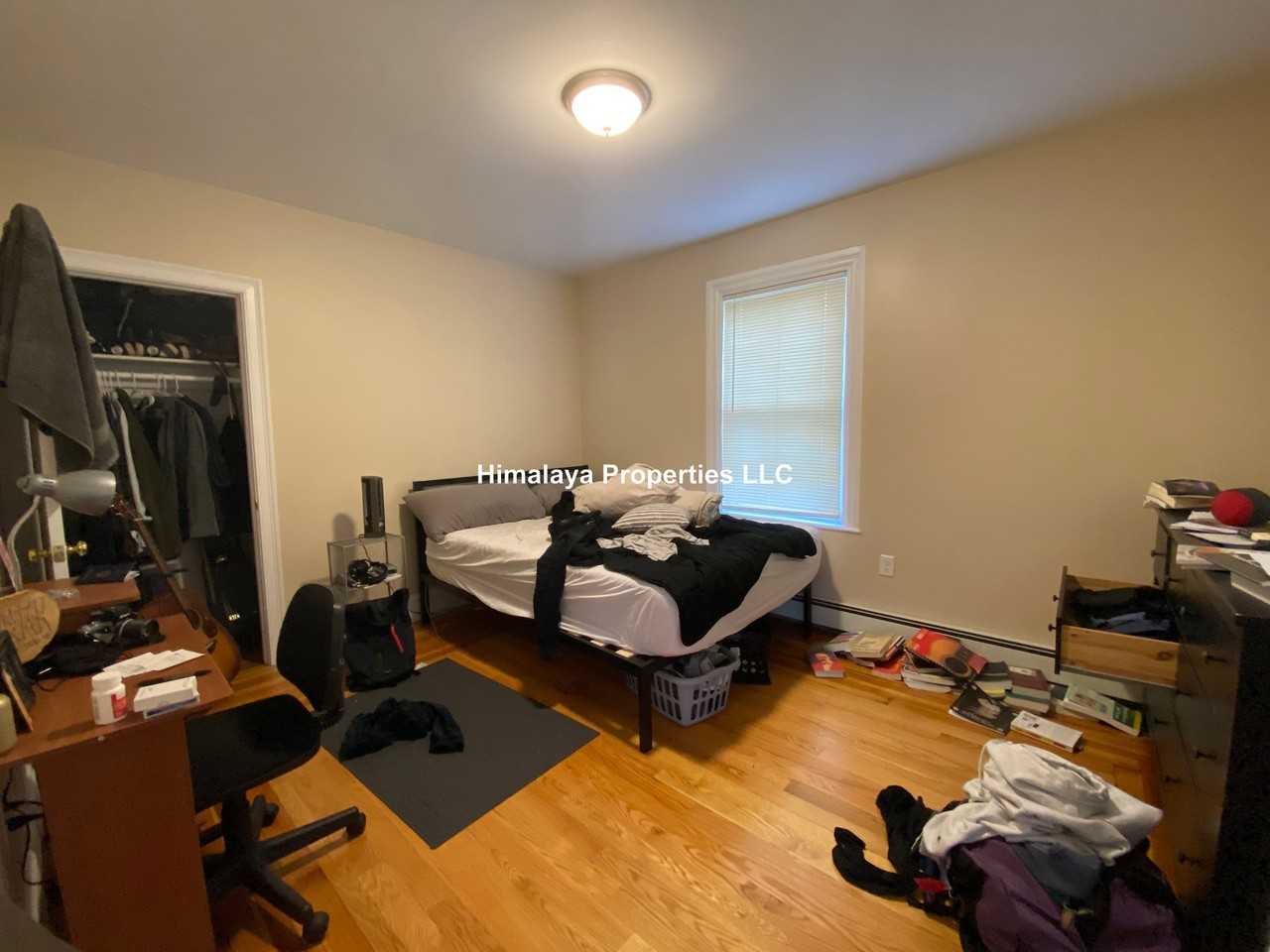 86 Conwell Ave. #1 - Photo 6 of 10