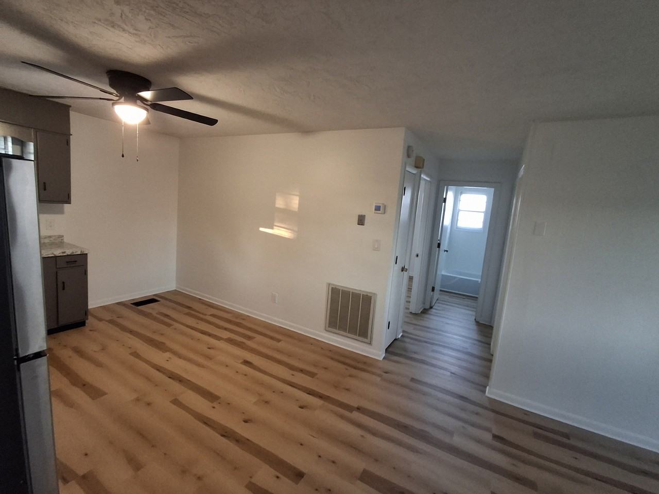 838840 Jarnigan Ave #838 - Photo 3 of 15