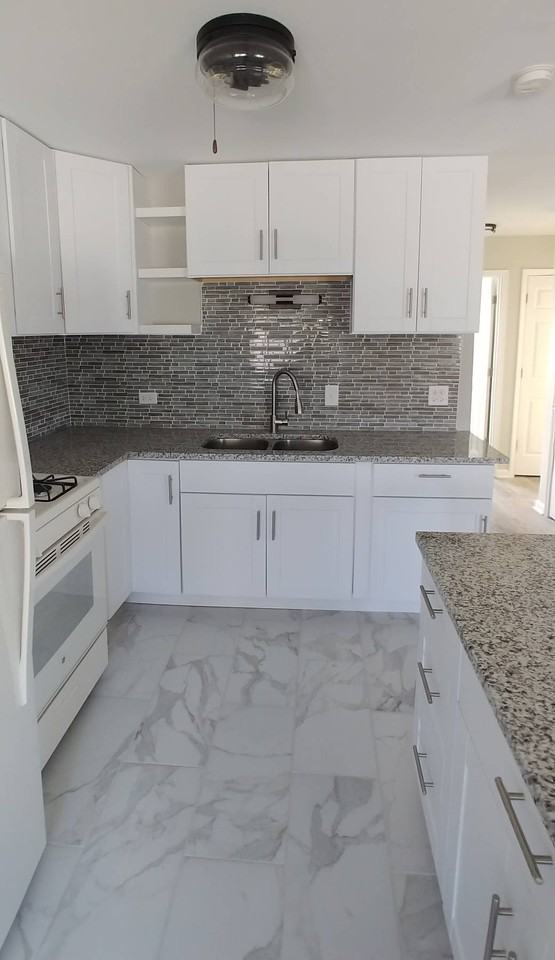 775 Jefferson Ave #4 - Photo 2 of 7