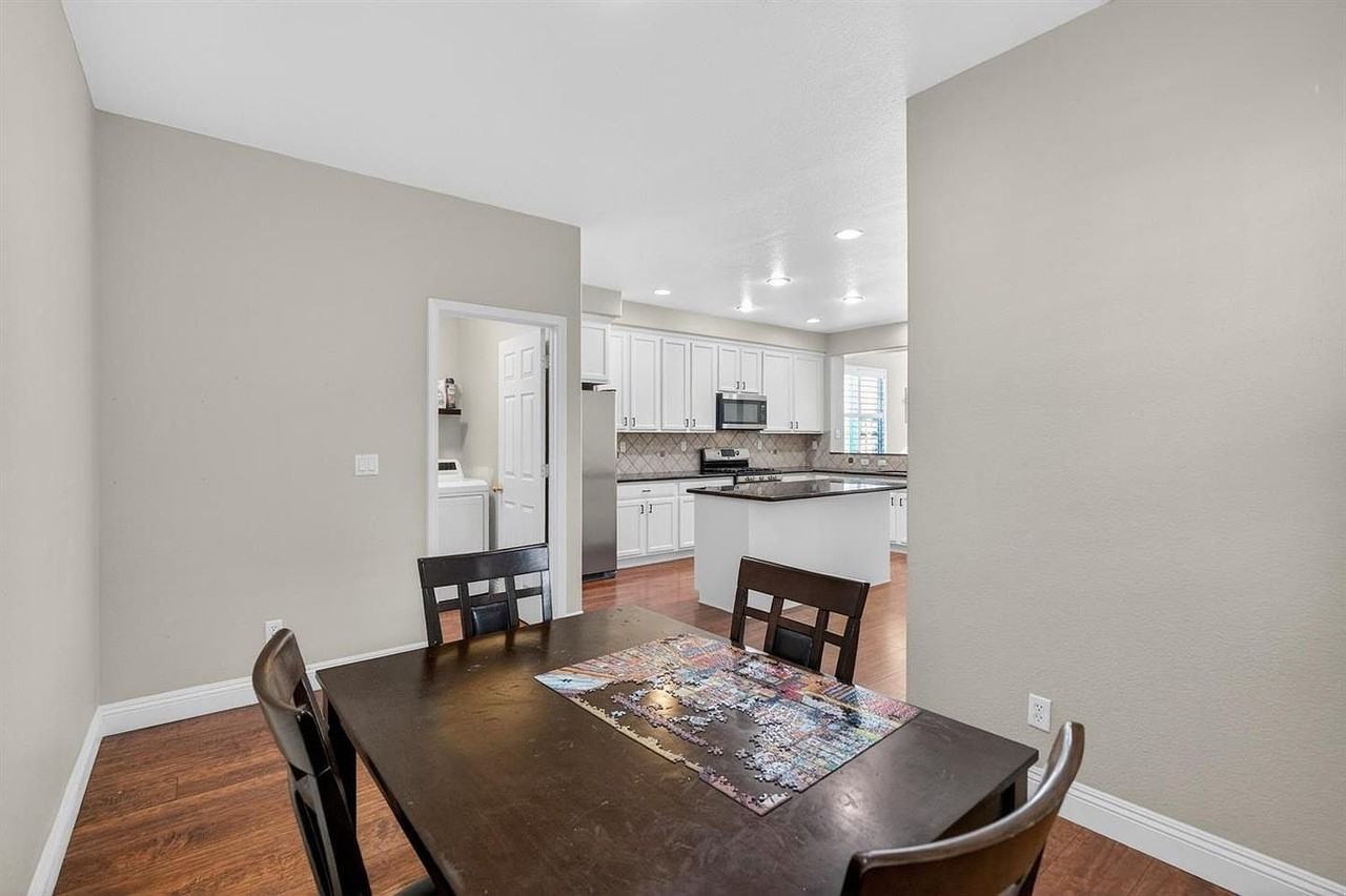 9362 Lost Springs Ct #NA - Photo 4 of 25