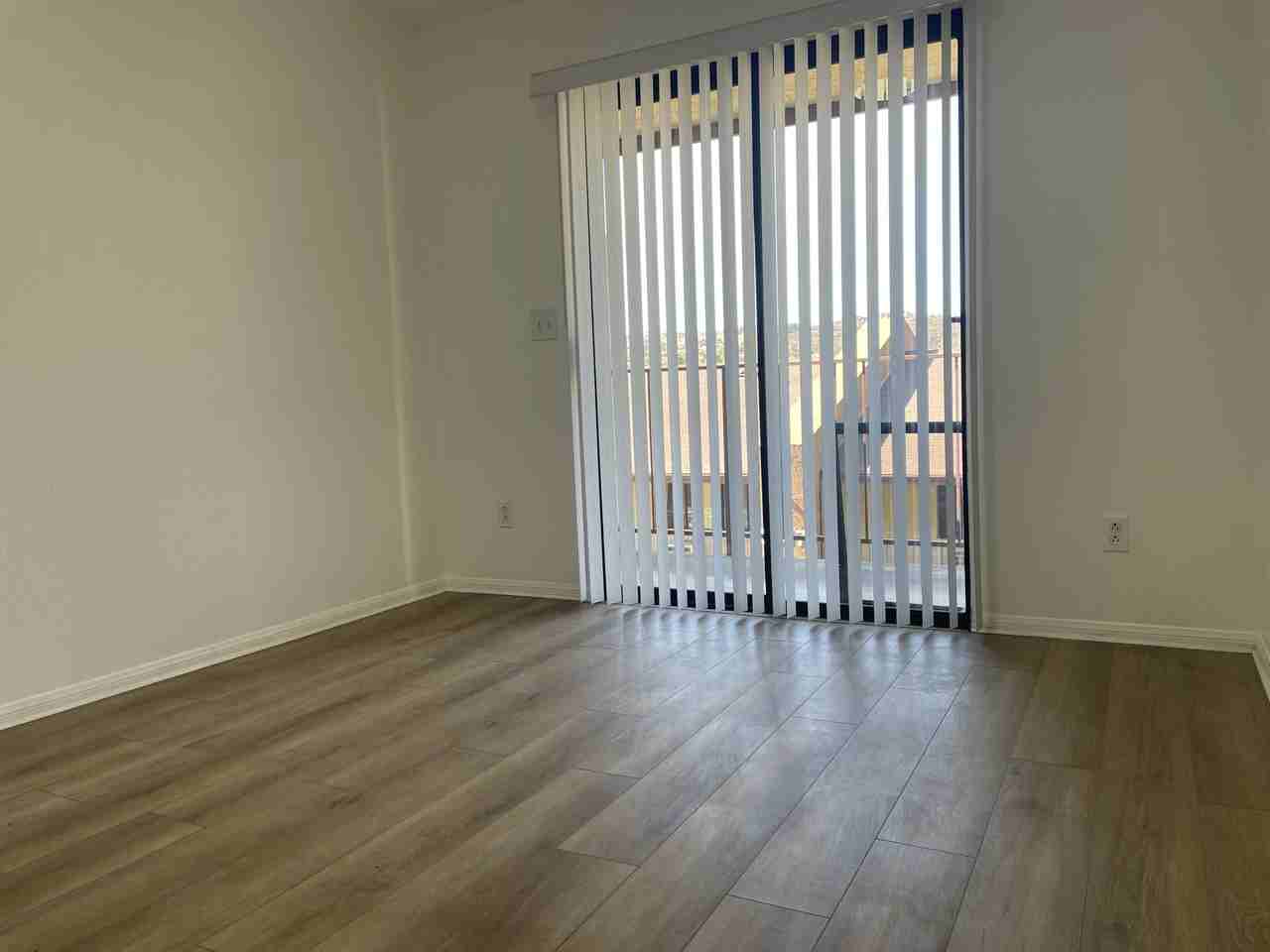 3415 Washington St #31 - Photo 7 of 16