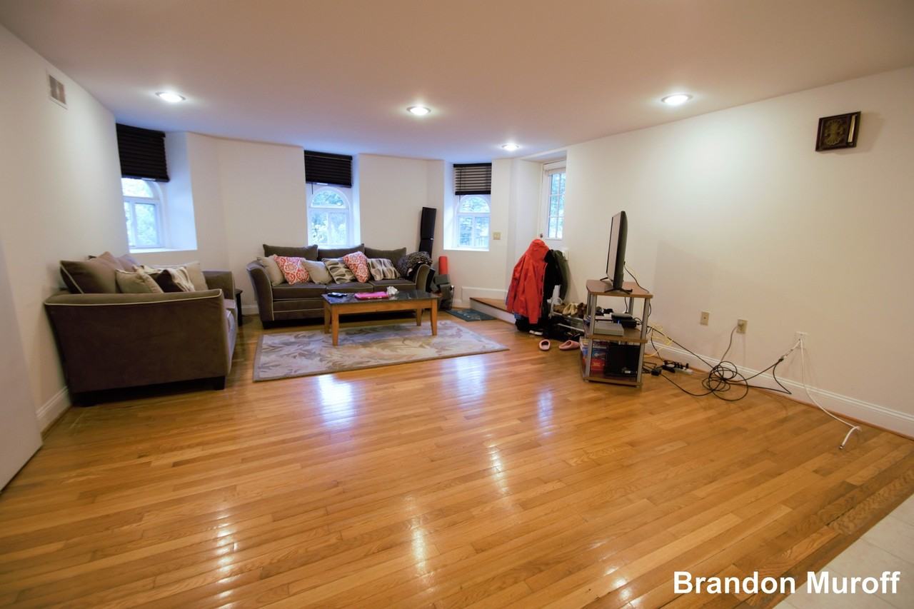 33 York Ter #33 - Photo 3 of 13
