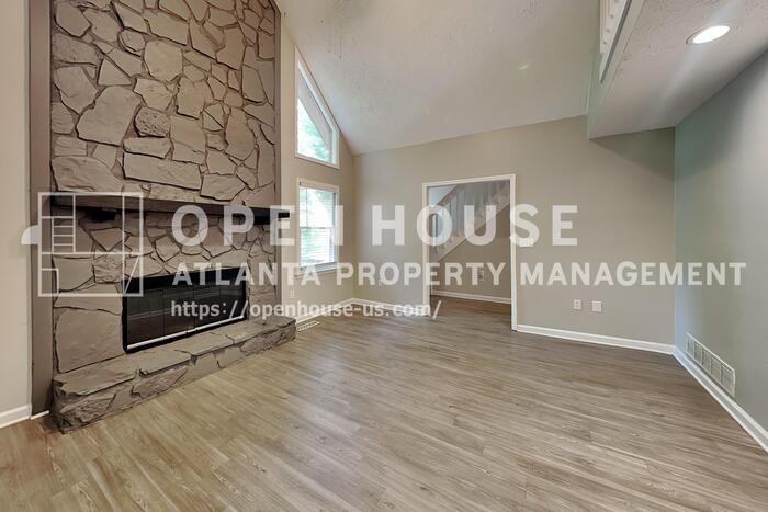 4125 Inola Trl Ne - Photo 5 of 23