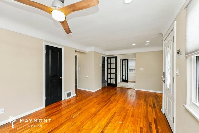 4914 Lincoln Ave - Photo 7 of 17