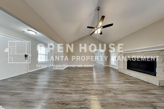 1550 Twin Manor Dr - Photo 4 of 24