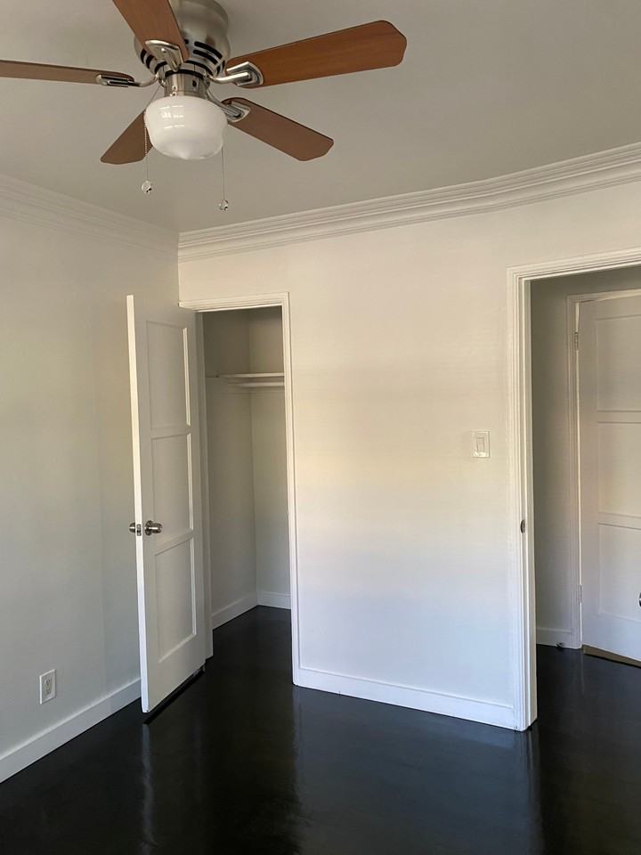 7450 Hollywood Blvd #1 - Photo 5 of 16