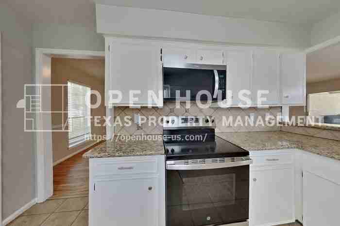 1920 Crooked Creek Ln - Photo 7 of 23