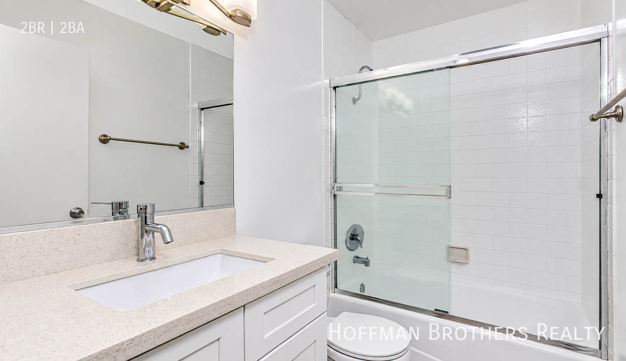 7705 Hampton Ave Property - Photo 6 of 10