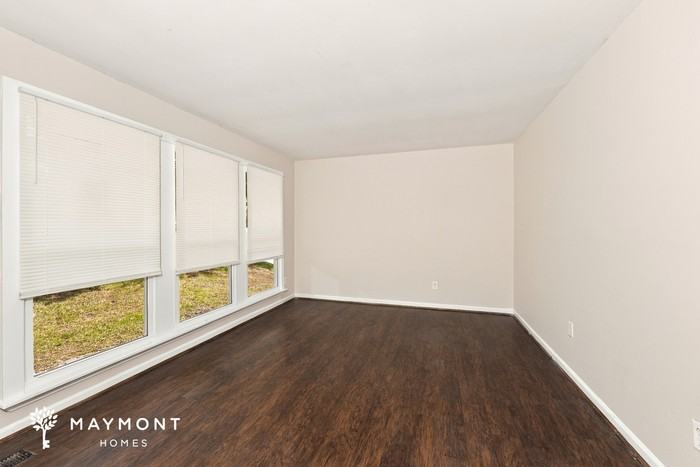 5270 Jean Dr - Photo 6 of 16